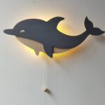 מנורת קיר דגם דולפין